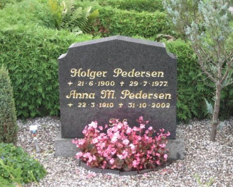 Anna M. Pedersen.jpg